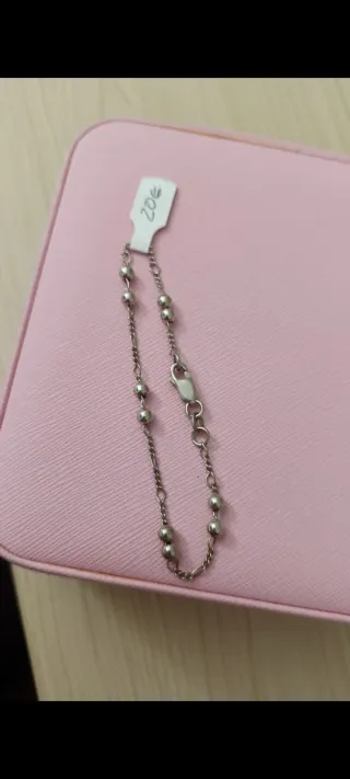 Pulsera de plata con bolitas