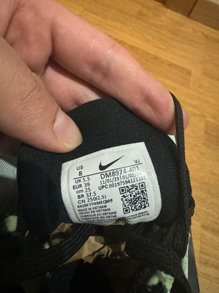 Zapatillas Nike Verdes y Blancas