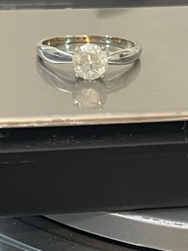 Anillo Oro 18k Diamante Natural 1.14 Ct SI2