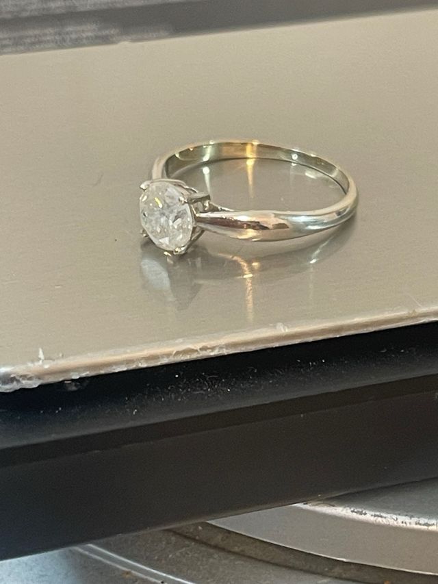 Anillo Oro 18k Diamante Natural 1.14 Ct SI2