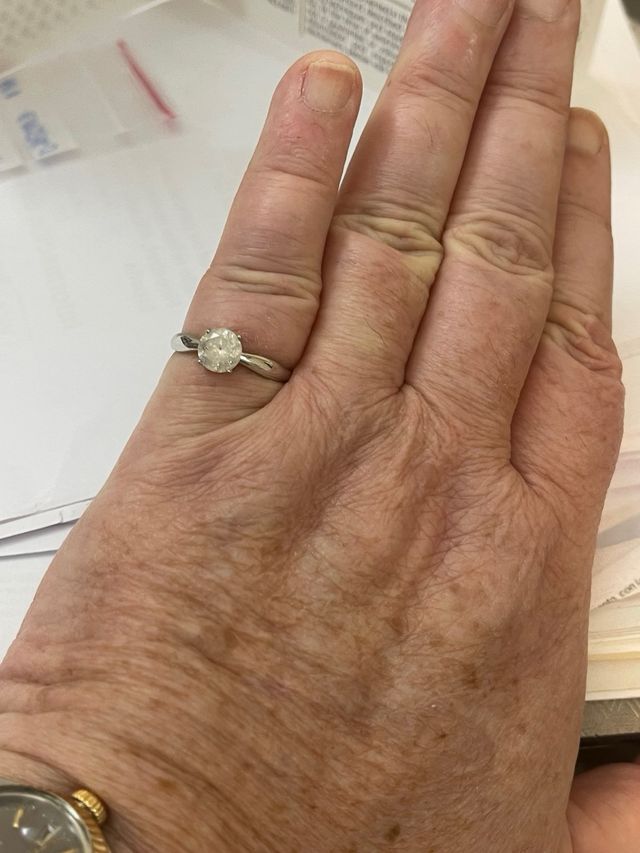 Anillo Oro 18k Diamante Natural 1.14 Ct SI2