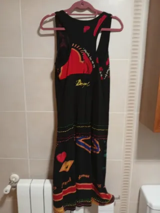 Vestido Desigual Talla L Negro y Rojo