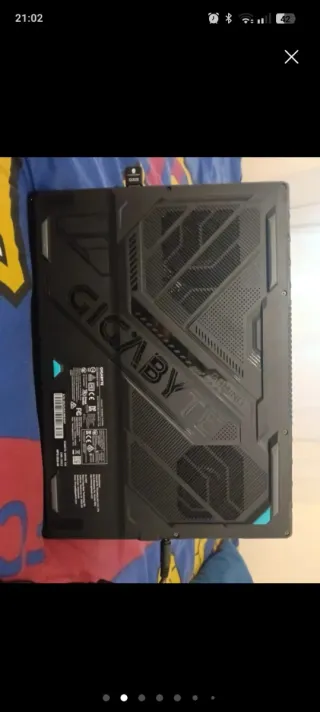 Portátil Gigabyte Gaming RTX 5050.