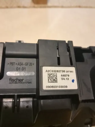 Pantalla Mercedes piezas