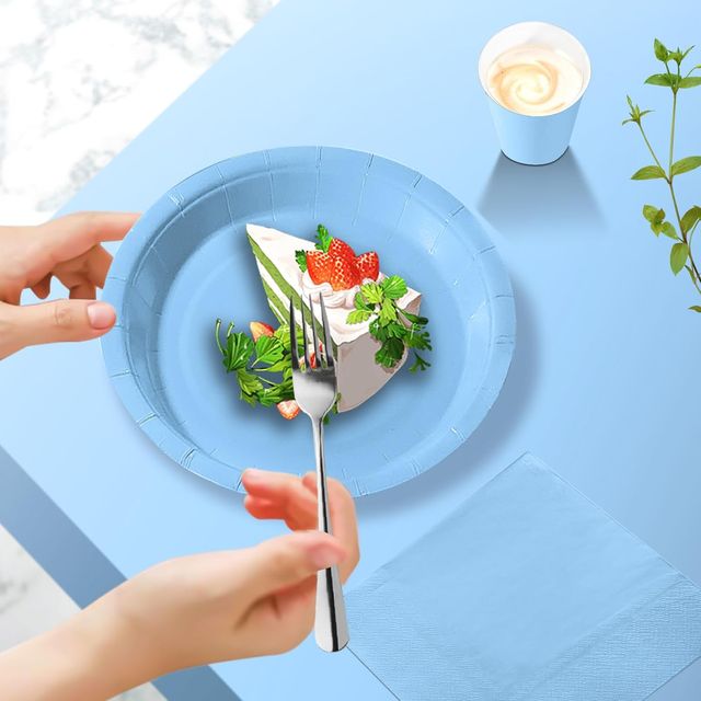 Set di stoviglie monouso per feste blu