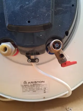 Calentador de agua eléctrico