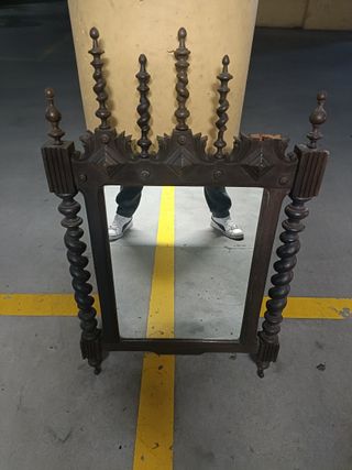 Espelho de Madeira Vintage Ornamentado