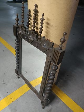 Espelho de Madeira Vintage Ornamentado