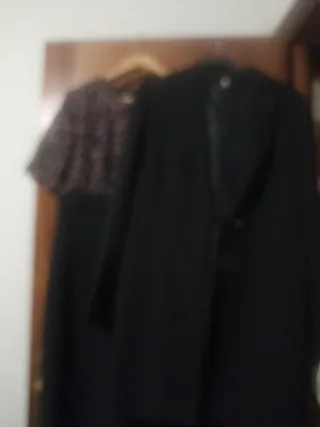 Vestido largo boda negro y multicolor mas abrigo.