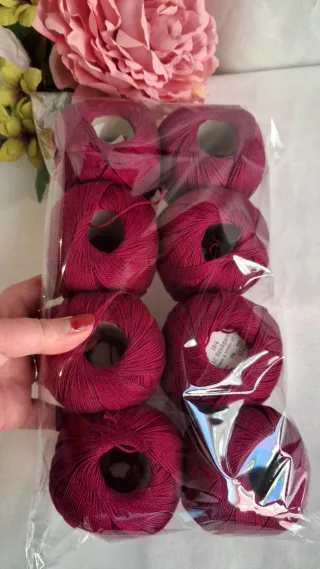 8 gomitoli di cotone 100% fucsia