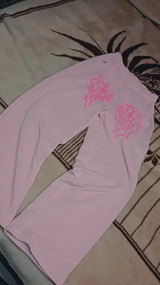 Pantalón chándal rosa con diseño talla M