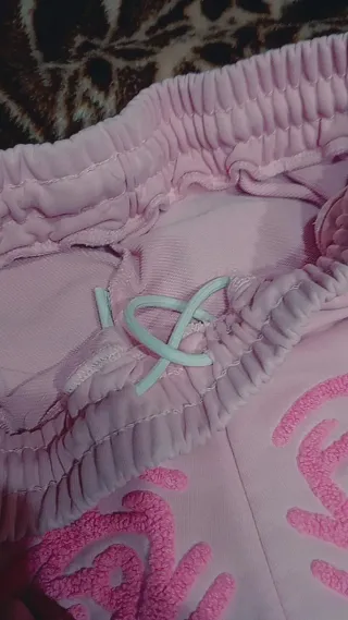 Pantalón chándal rosa con diseño talla M