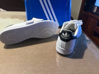 Zapatillas Adidas Stan Smith Nuevas  Talla 45. 1/3