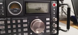 Radio Eton Satélite 750