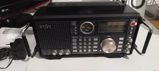 Radio Eton Satélite 750