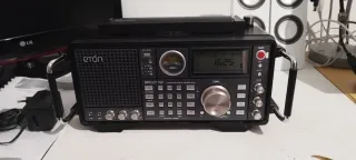 Radio Eton Satélite 750