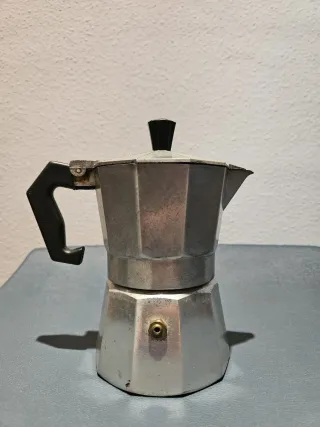Cafetera italiana pequeña