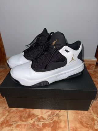 Jordan Max Aura 2 Zapatillas Baloncesto