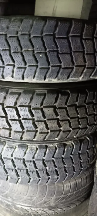 2 Gomme Michelin 175/70/13 Tacchettate