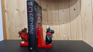 Posalibros con forma de toros de San Fermines