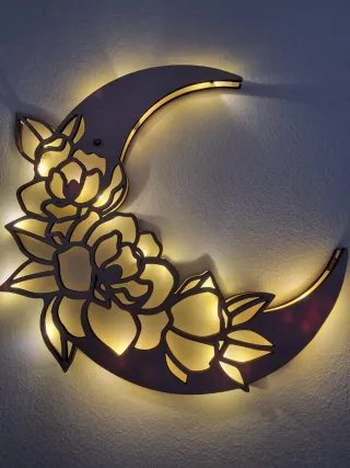 Lampada luna con fiori in legno