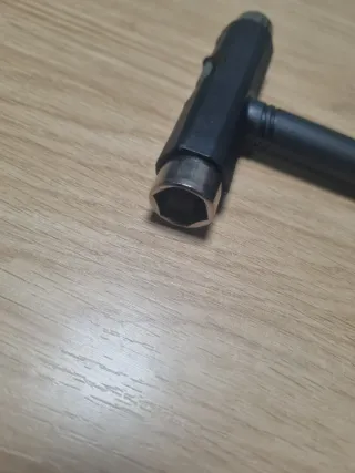 Herramienta T para Skate