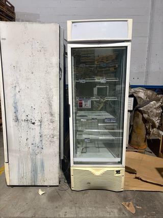 Vitrina refrigerada expositora