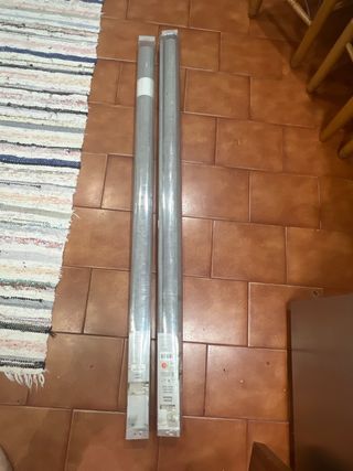 Estores enrollables grises 120x250 cm.