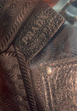 Borsa Prada Pelle Nera. Per informazioni in priv