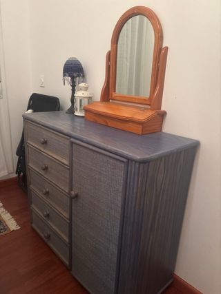 Mueble tocador madera y mimbre