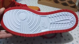 Nike Jordan Zapatillas Rojo y Naranja