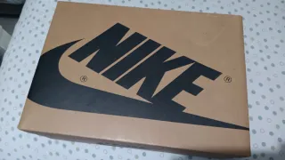 Nike Jordan Zapatillas Rojo y Naranja