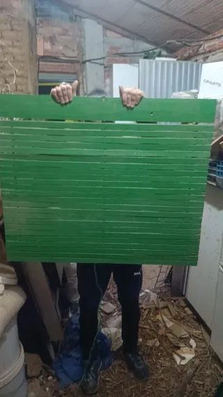 Persianas exteriores madera verde