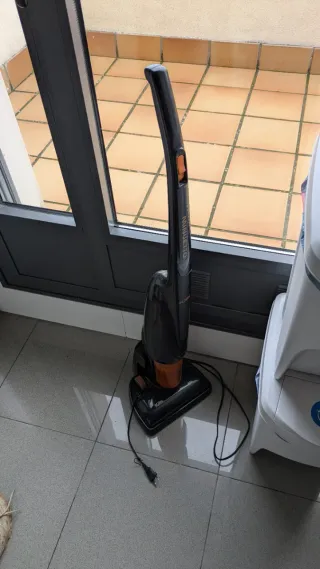 Aspirador Solac a batería