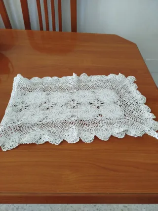 Camino de mesa crochet vintage