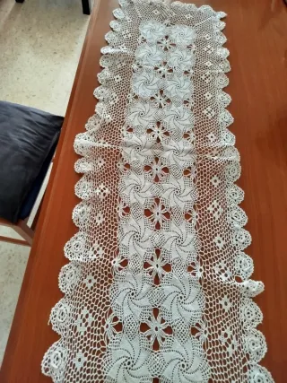 Camino de mesa crochet vintage
