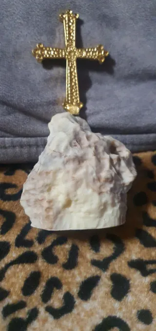 Figura Recuerdo de Covadonga con Cruz