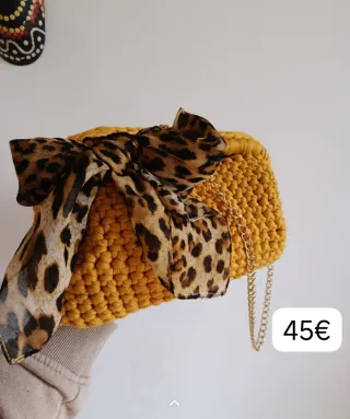 Borsa uncinetto marrone con filo dorato