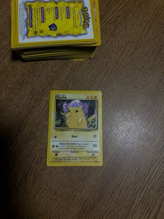 Carta Pokémon Pikachu