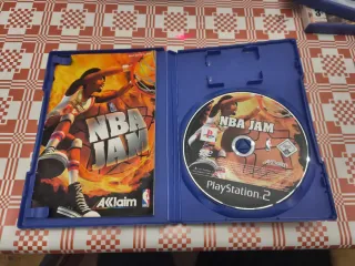 4 Juegos PS2 + memory card 8MB