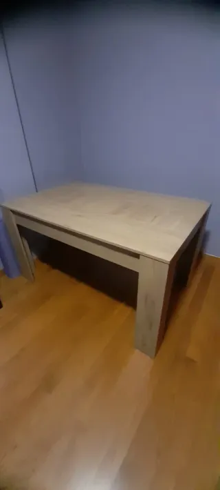 Mesa extensible de madera