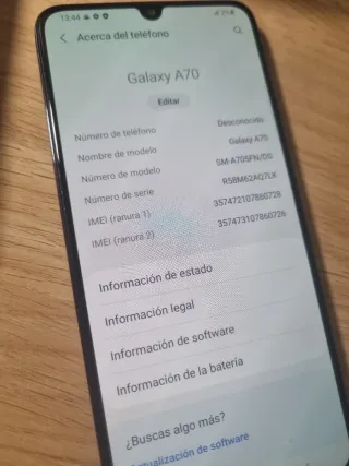 Samsung Galaxy A70 con Caja