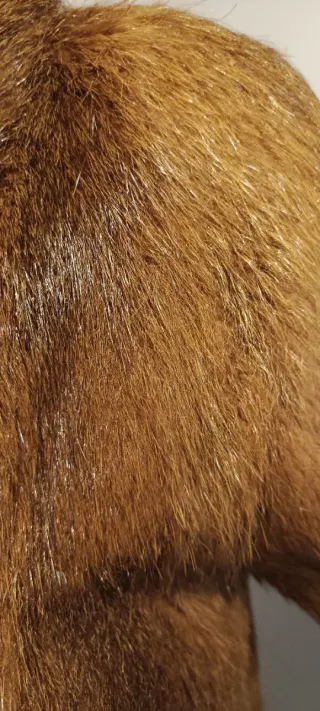 Abrigo 3/4 de pelo marrón