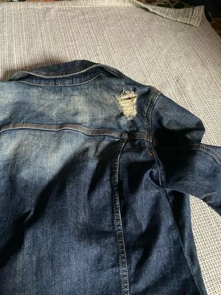 Cazadora vaquera Bershka azul