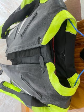 Conjunto Moto Carretera Negro y Flúor