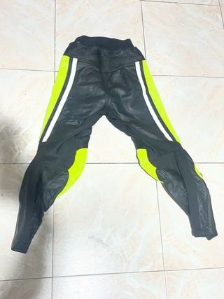 Conjunto Moto Carretera Negro y Flúor