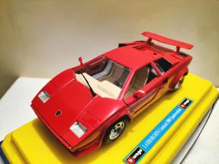 Bburago Lamborghini Countach 5000 1/24
