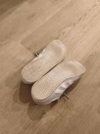 Adidas Gazelle Talla 37 1/3 Gris