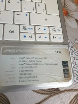 Acer Aspire A1410 Portátil