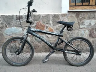 Bicicleta BMX Montana Freestyle 66
